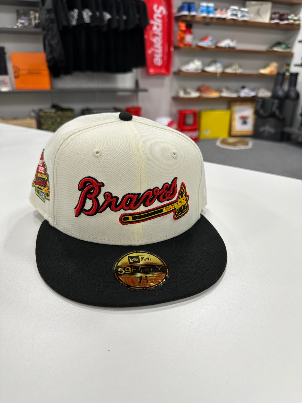 Braves new Era 7 3/8 Hat