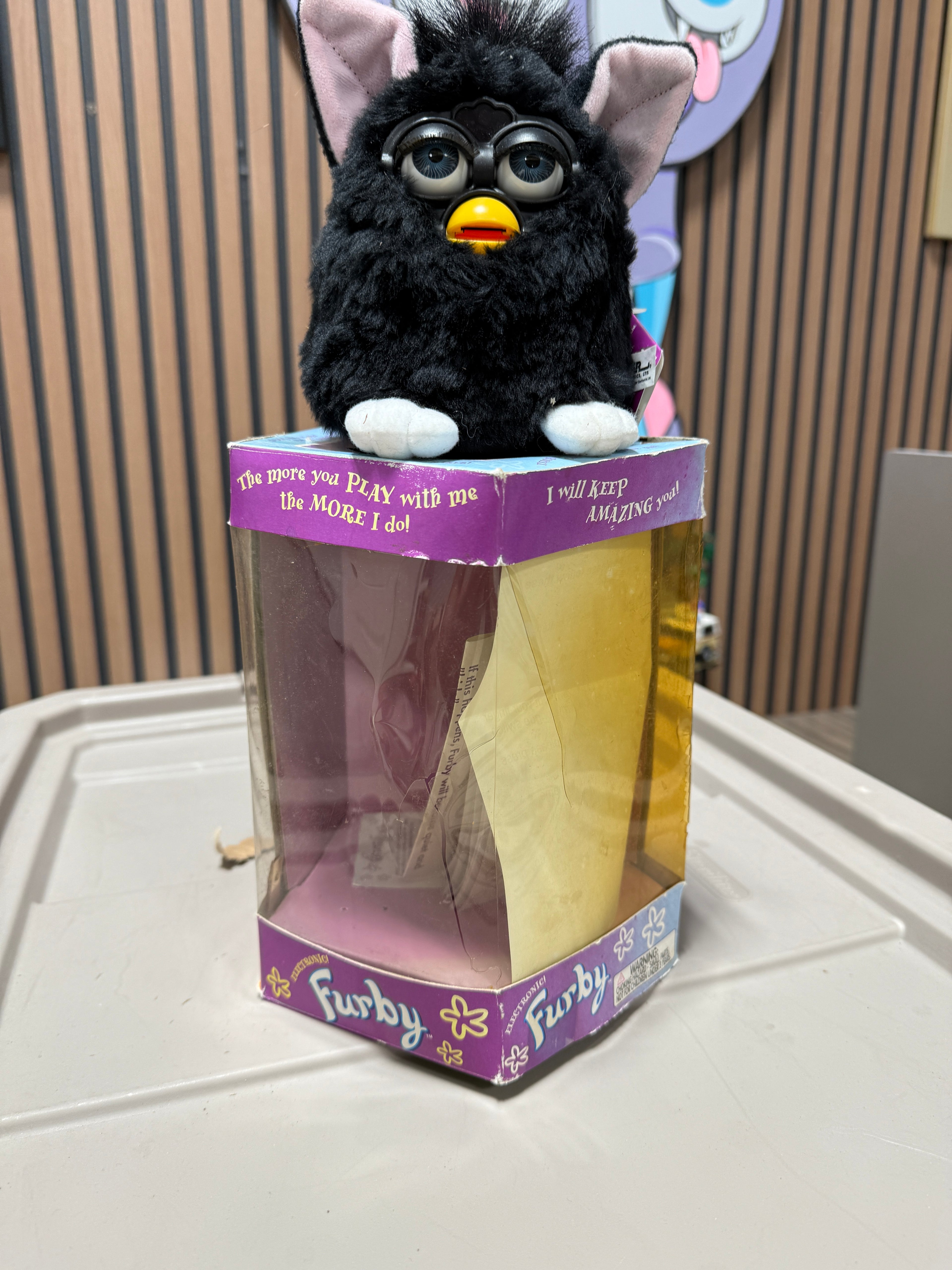 1998 Tiger Electronics Furby All Black NOT WORKING with Tags & Box Model 70-800