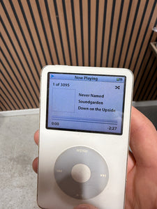 Apple iPod Classic 5th Generation Model A1136 White 30GB