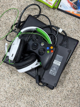 Load image into Gallery viewer, XBOX 360 Bundle
