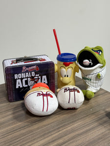 Braves Souvenir Bundle