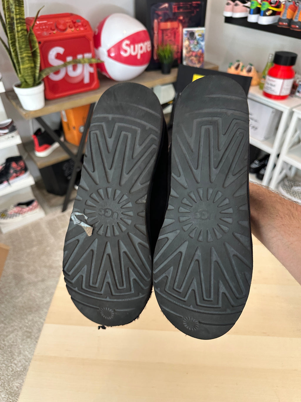 UGG Tasman Slipper Sz 12 (DAMAGE)