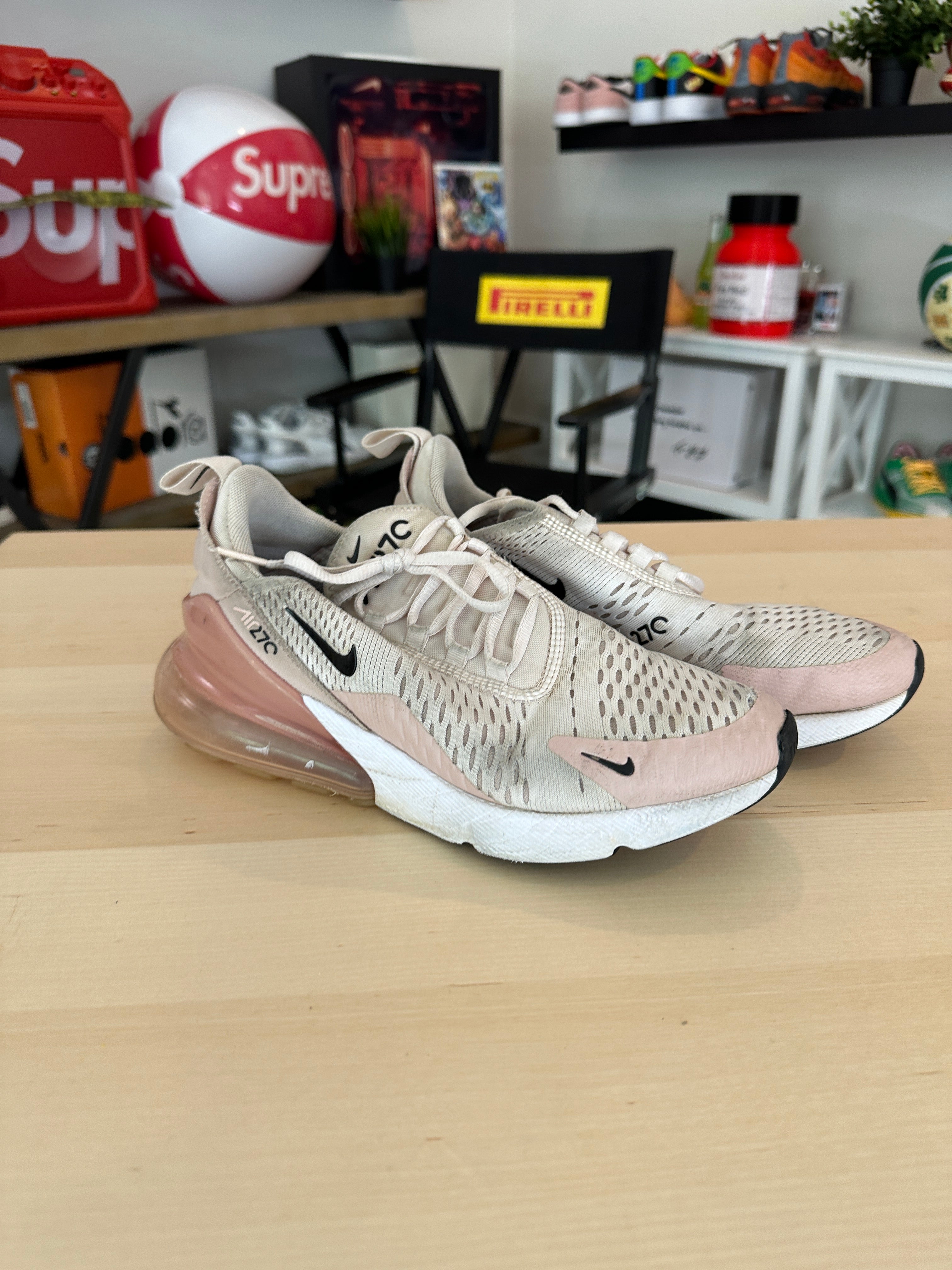Women's Air Max 270 Sz W8