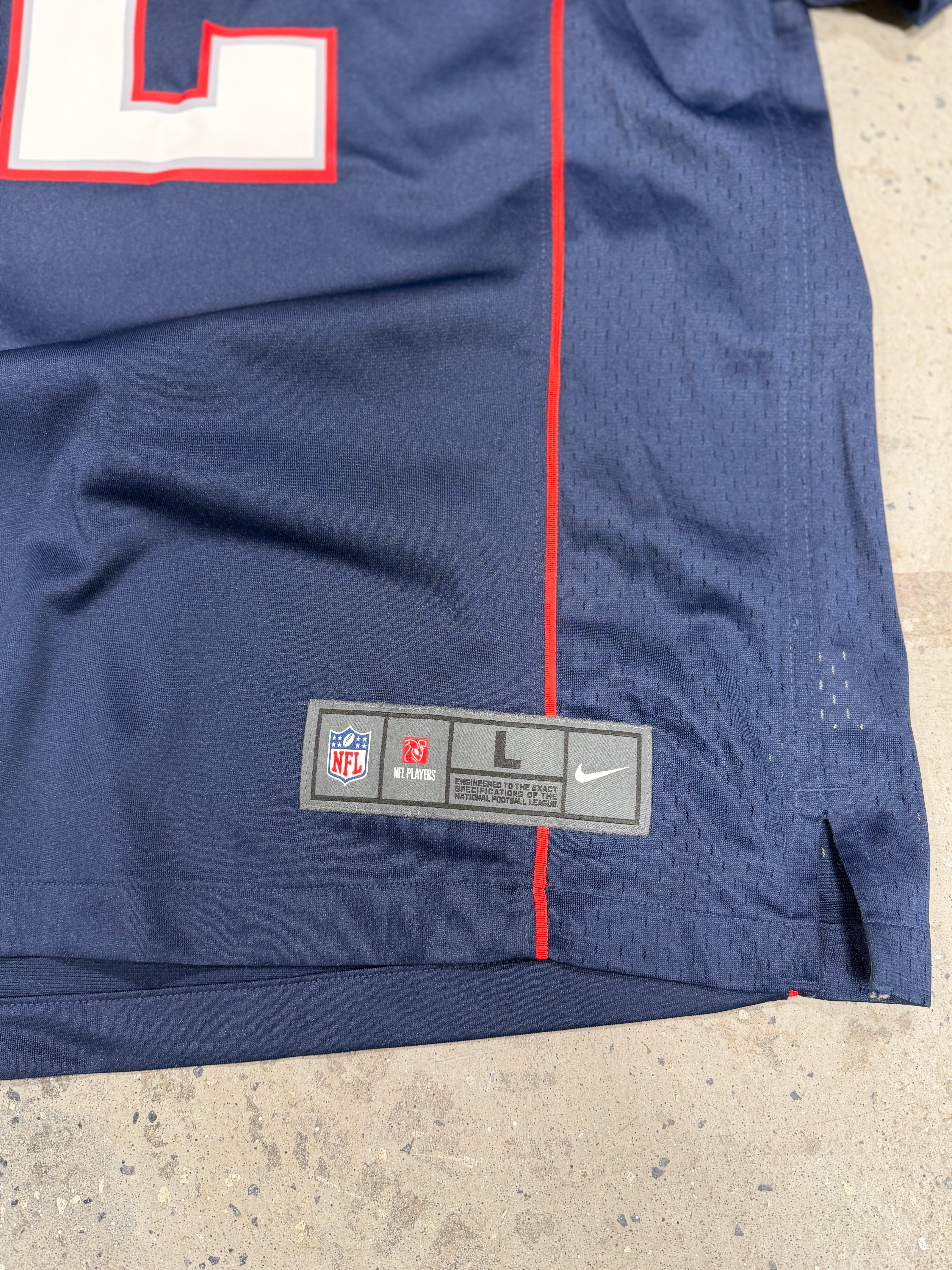 New England Patriots NFL Mens Jersey #12 TOM BRADY by Nike Size-L Blue