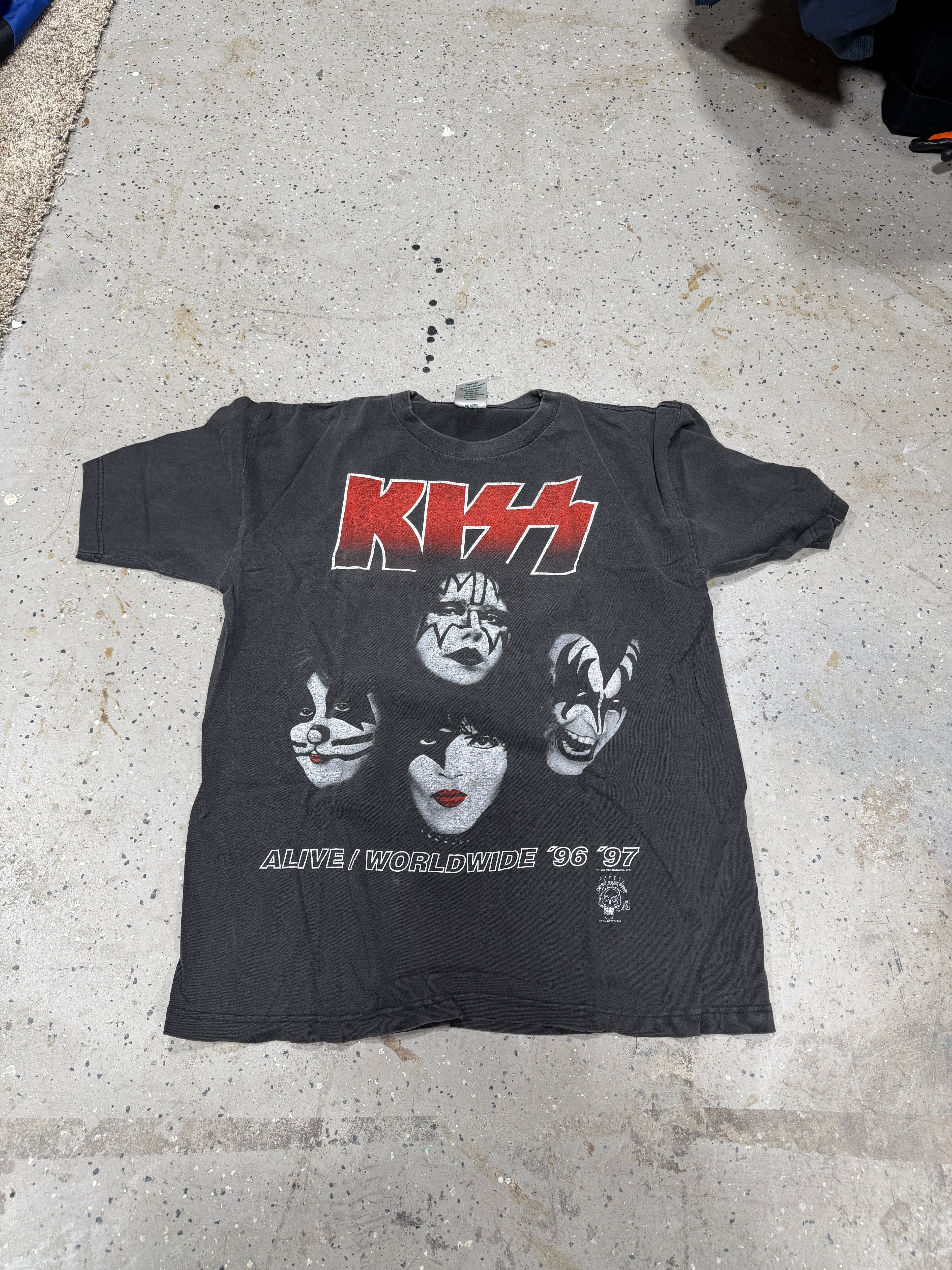 Vintage 90s KISS Alive Worldwide Tour 96/97 Band T-shirt Sz L Double Sided 1996