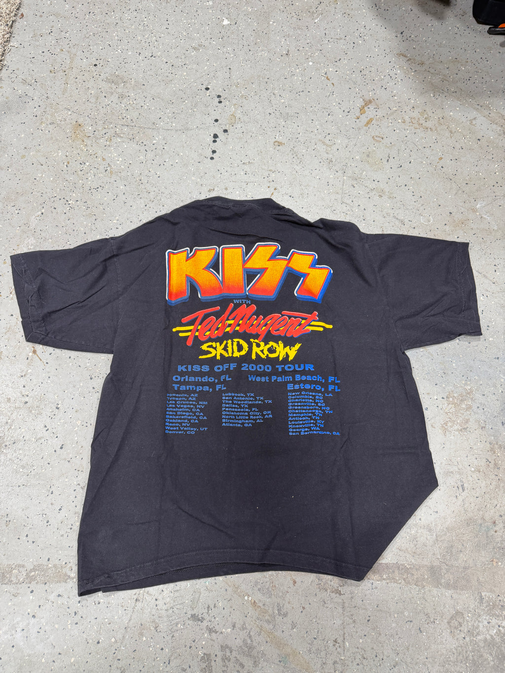 Vintage 2000 KISS The Farewell World Tour Concert T Shirt XL Metal Rock Band Tee