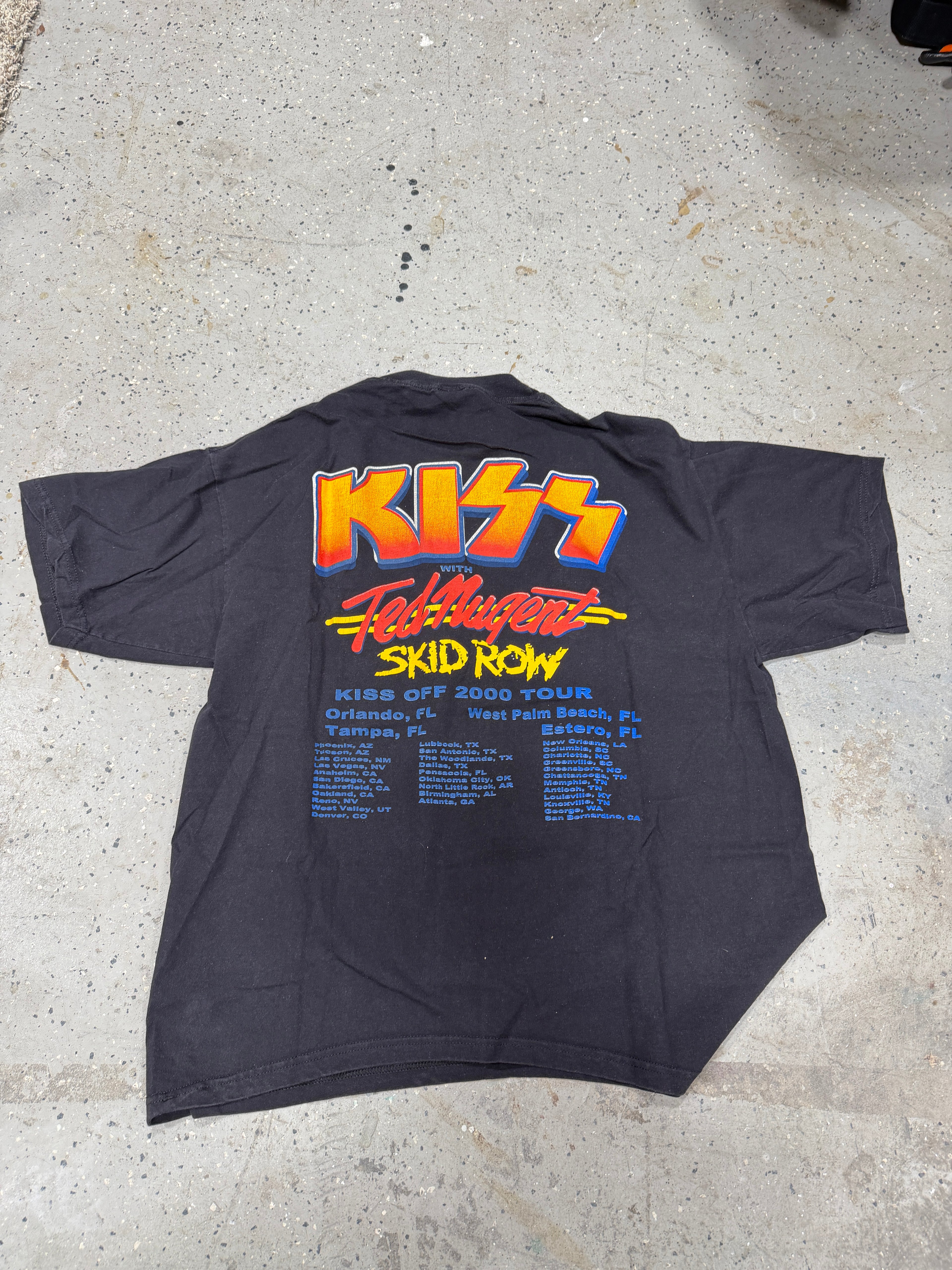 Vintage 2000 KISS The Farewell World Tour Concert T Shirt XL Metal Rock Band Tee