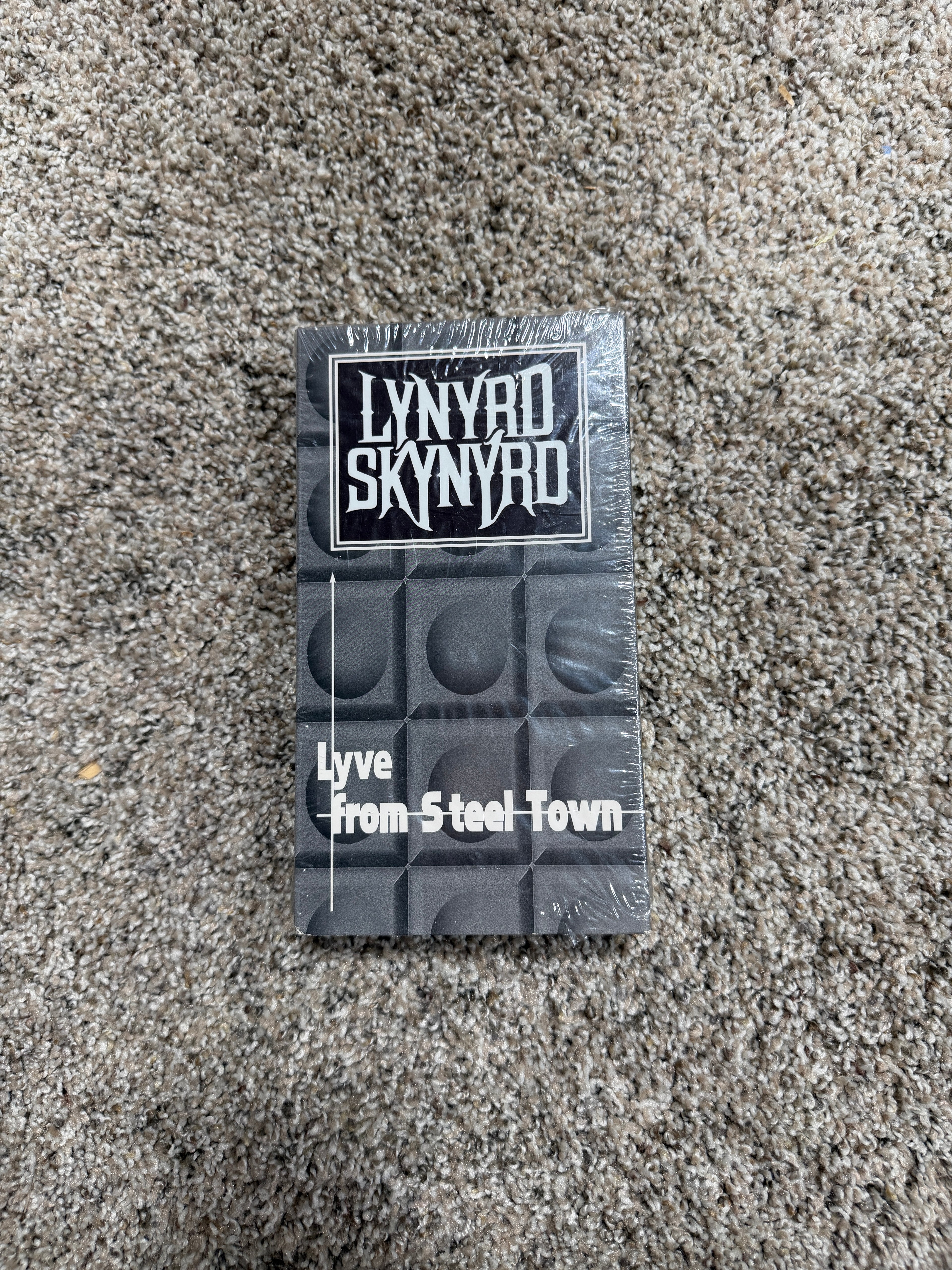 LYNYRD SKYNYRD Lyve From Steel Town VHS Rickey Medlocke 1997 Johnny Van Zan