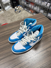 Load image into Gallery viewer, Jordan 1 UNC 2015 Sz 9.5
