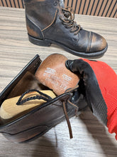 Load image into Gallery viewer, FRYE Logan Cap Toe mens Boot Sz 8
