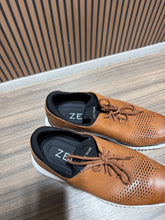 Load image into Gallery viewer, Cole Haan Men’s 2 Zerogrand Laser Wingtip Oxford Leather Shoe Sz 8
