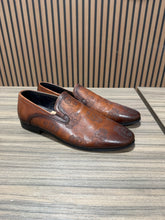 Load image into Gallery viewer, Robert Graham Jupiter RG5700S Mens Brown Leather Loafers Sz 8.5
