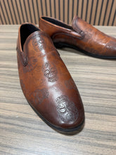 Load image into Gallery viewer, Robert Graham Jupiter RG5700S Mens Brown Leather Loafers Sz 8.5
