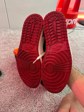 Load image into Gallery viewer, Jordan 1 Retro High OG Chicago Lost and Found Sz 11
