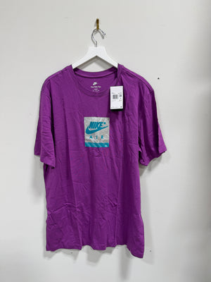 Nike Air Sportswear T-Shirt in Bold Berry Sz XXL-Tall