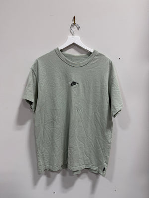 Nike Embroidered Logo Shirt Sz Large