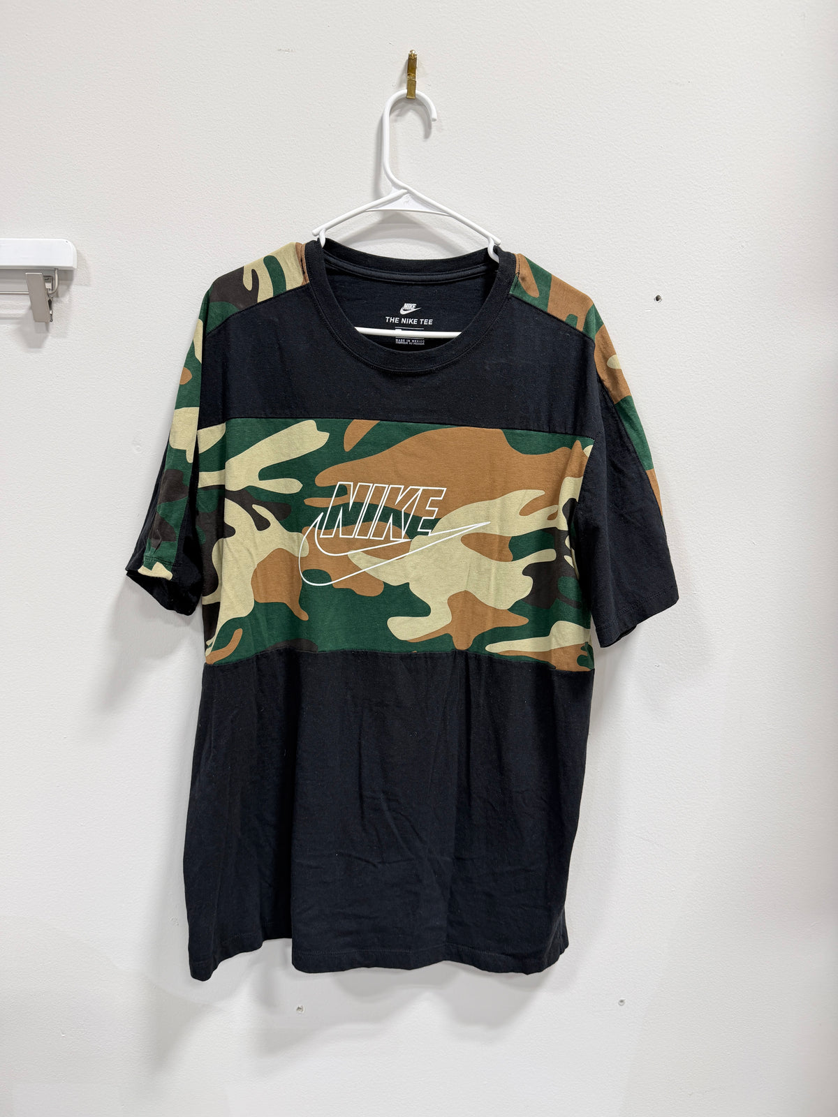 Nike woodland camouflage t-shirt men's sz XL