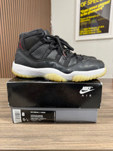 Load image into Gallery viewer, Jordan 11 72-10 Sz 8
