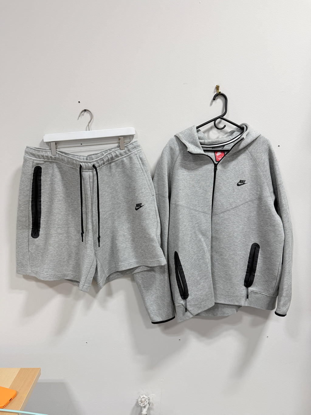 Nike Sportswear Tech Fleece Windrunner Full-Zip Hoodie and shorts set men's sz 2XL