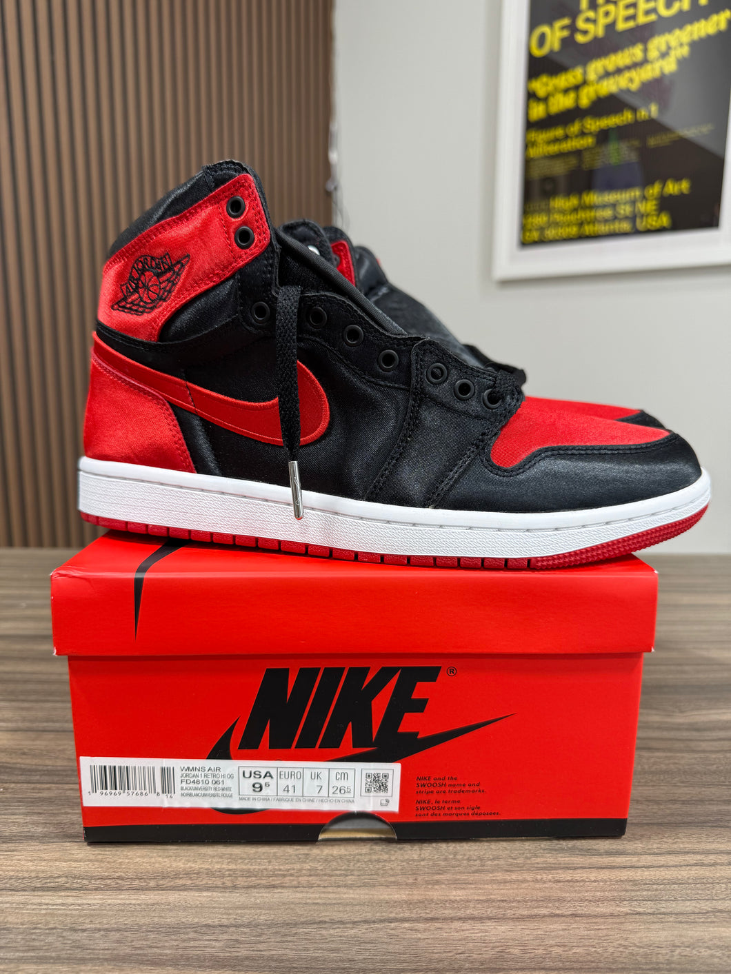 Wmns Jordan 1 High Satin Bred Sz 9.5