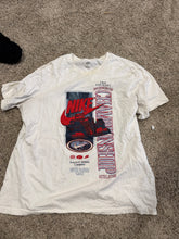 Load image into Gallery viewer, Nike T Shirt XXL Georgia Bulldogs Grand Prix Short Sleeve Tee
