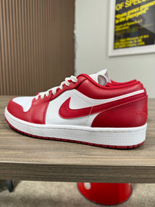 Jordan 1 low Team Red Sz 8.5 No Box
