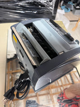 Load image into Gallery viewer, Cassida 5520 Series Money Counter
