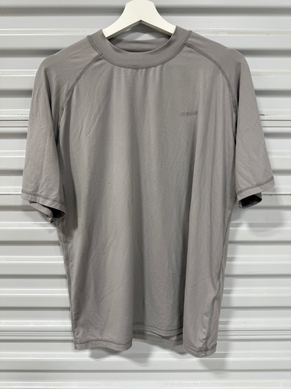 Represent Active T-Shirt Sz L