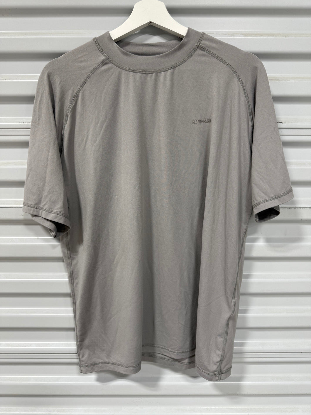 Represent Active T-Shirt Sz L