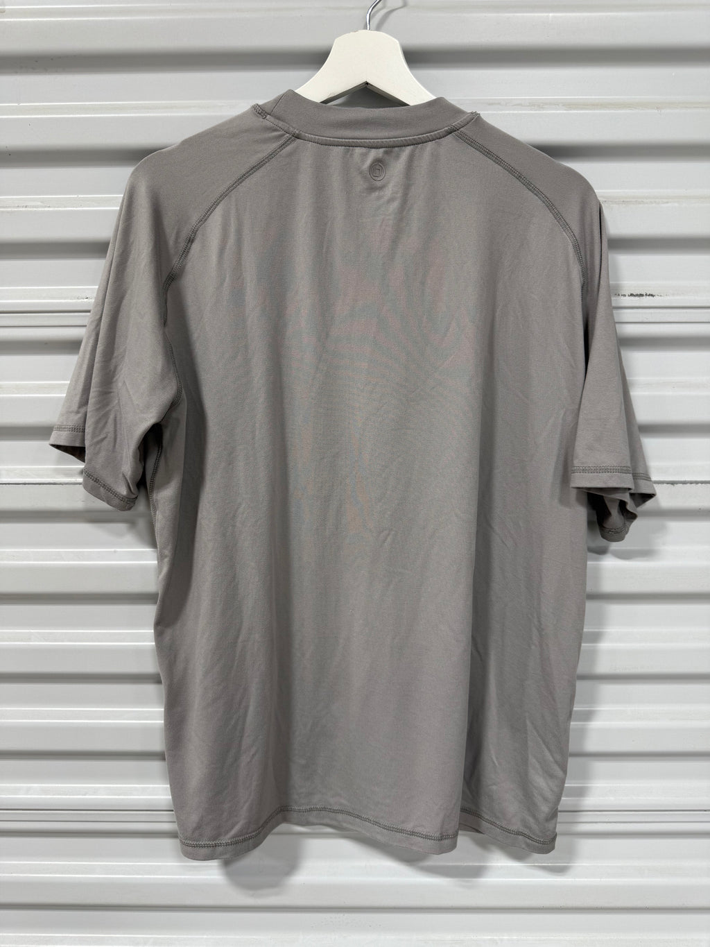 Represent Active T-Shirt Sz L