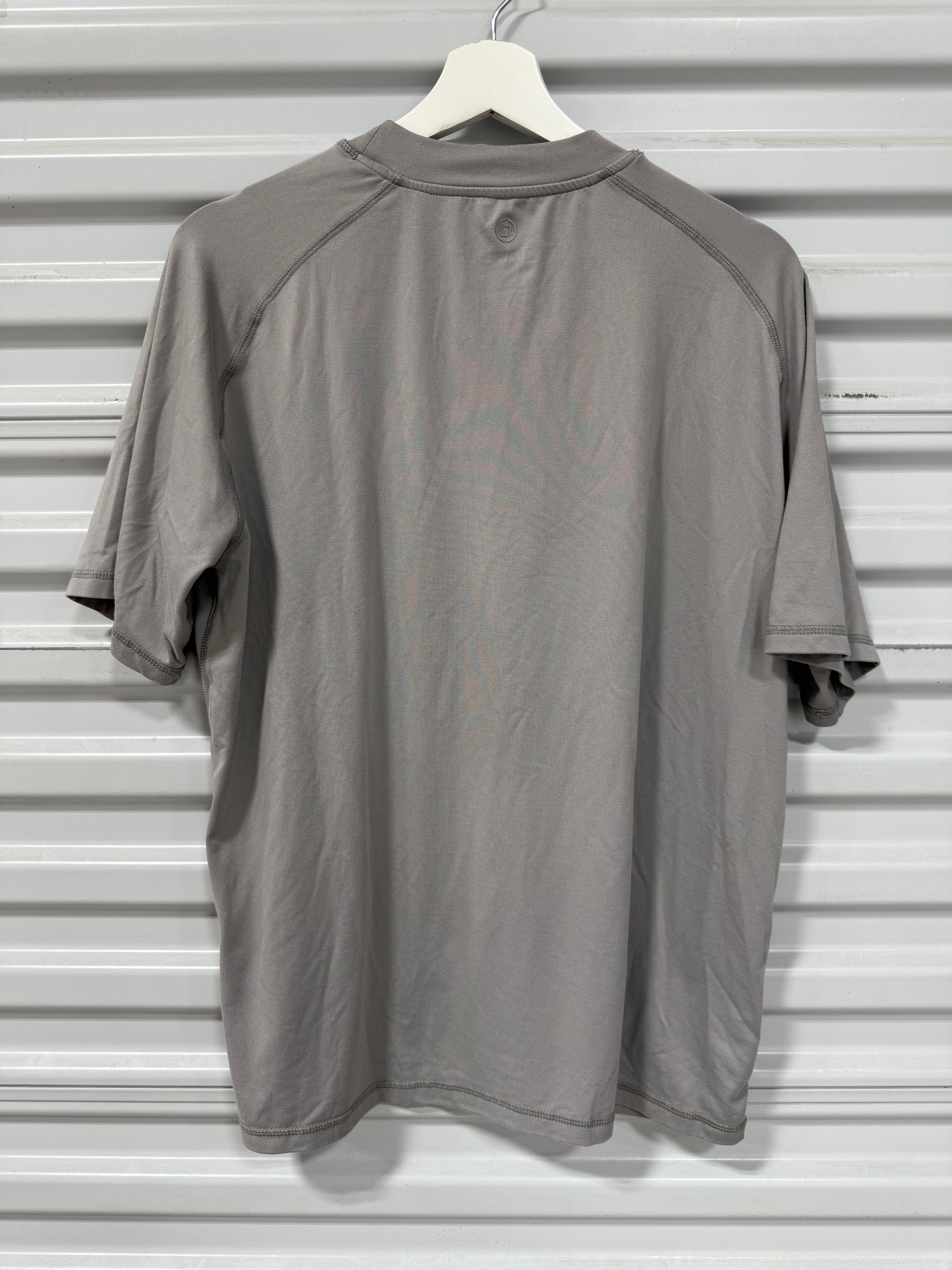 Represent Active T-Shirt Sz L