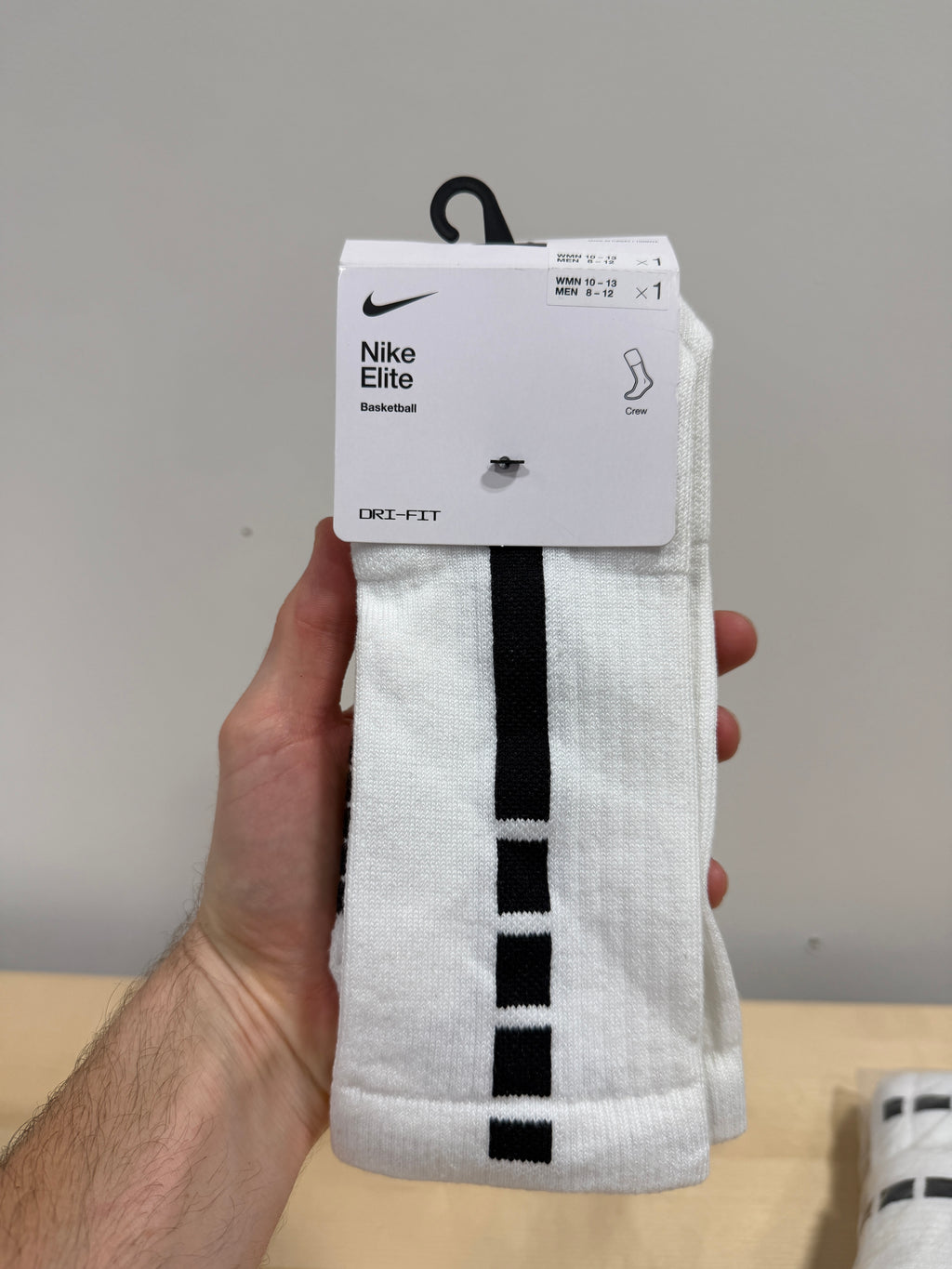 NEW Nike Elite Socks Sz 8-12