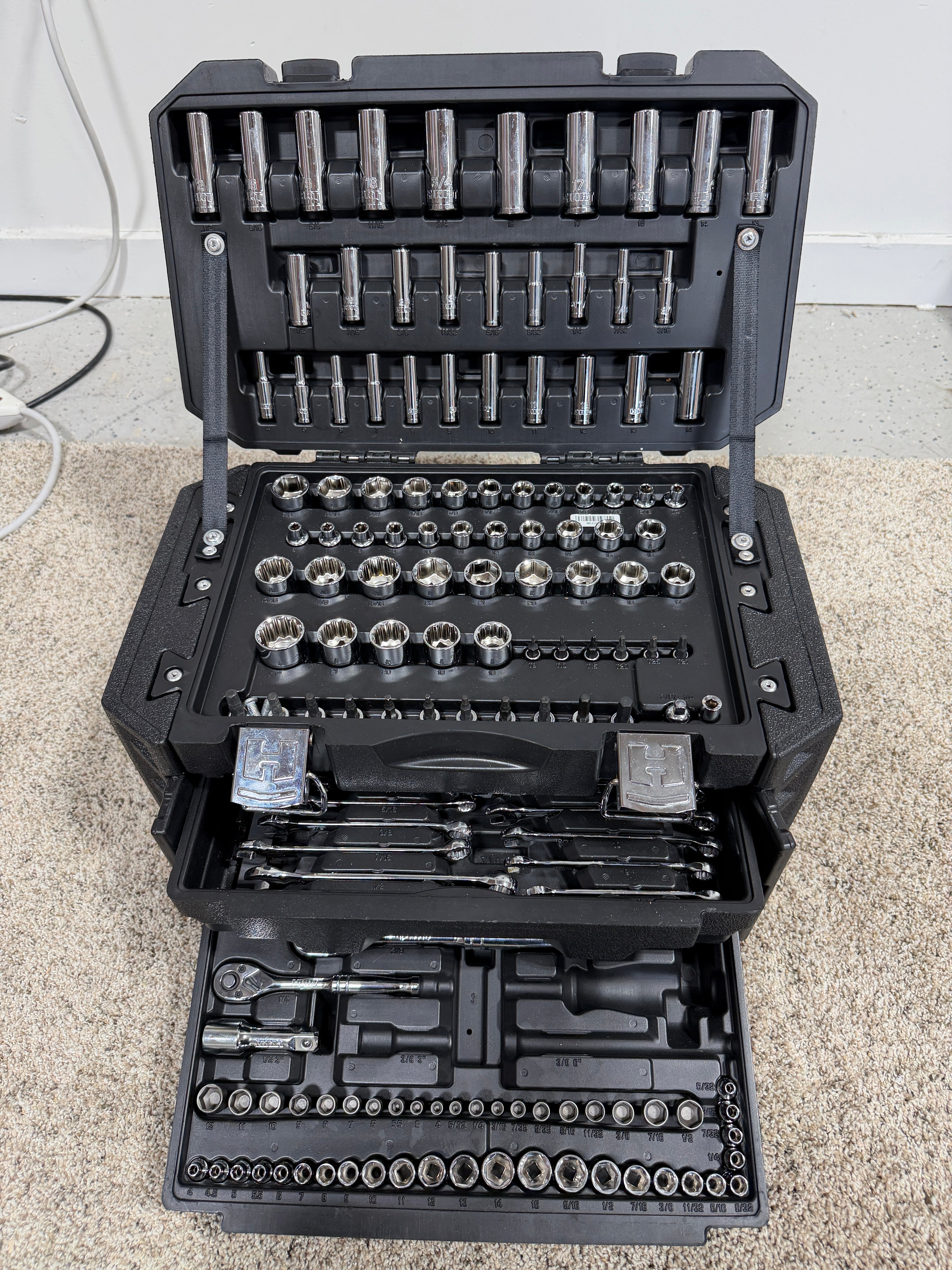HART 215 Piece Mechanics Tool Set, ALMOST COMPLETE