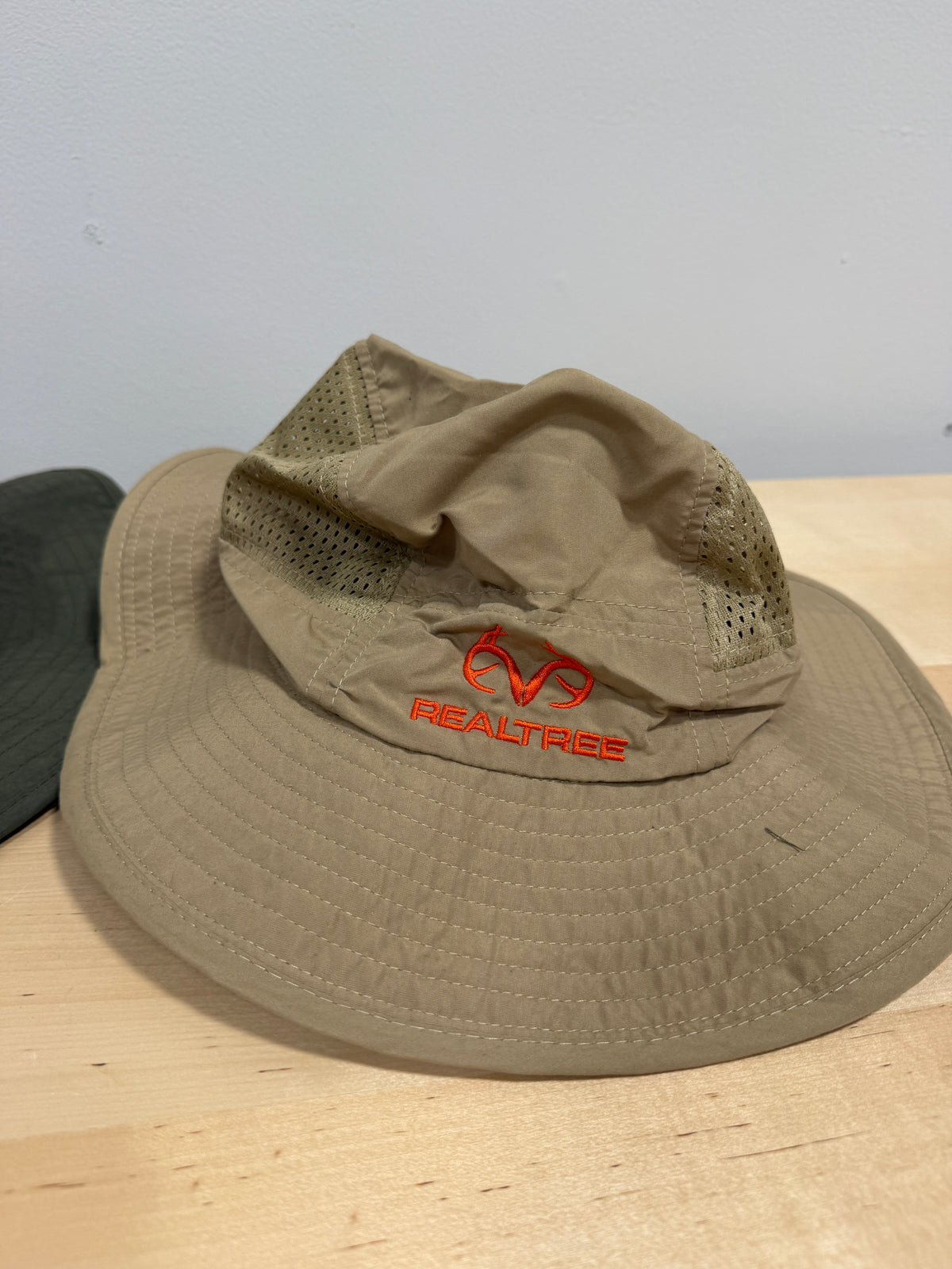 RealTree bucket Hats (2)