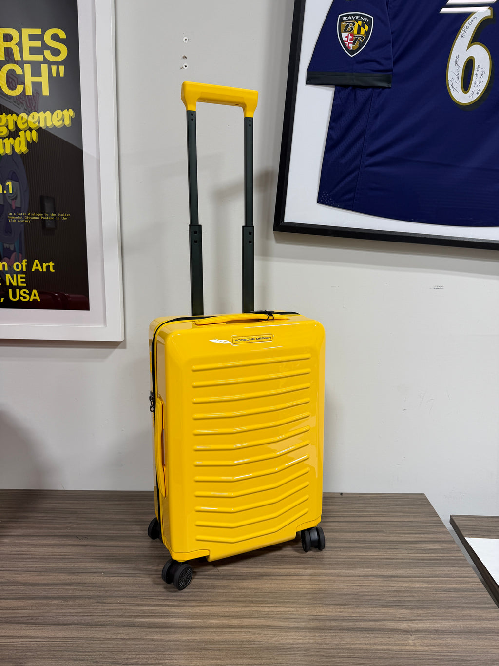 Porsche Roadster 21" Carry-On Spinner Luggage