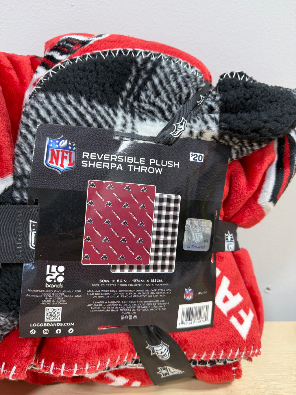Atlanta Falcons Reversible Plush Sherpa Throw