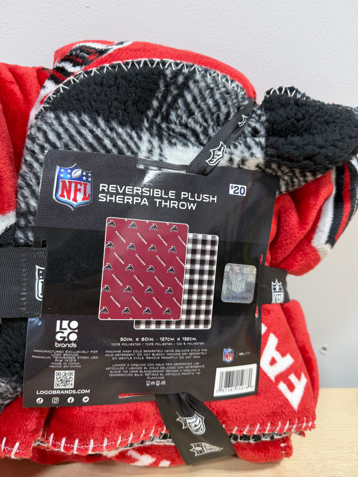 Atlanta Falcons Reversible Plush Sherpa Throw