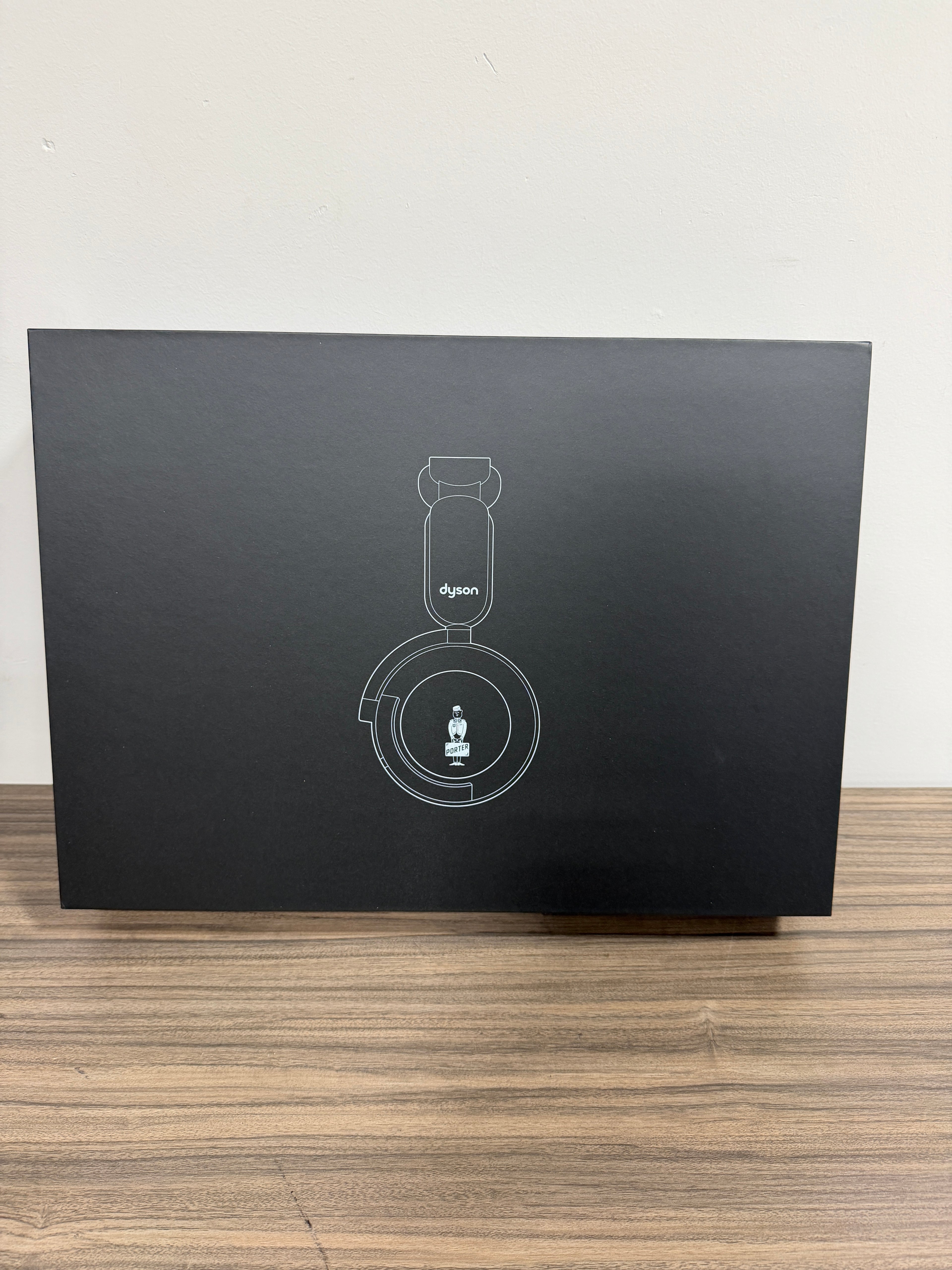 Dyson OnTrac x PORTER Limited Edition Headphones & Shoulder Bag