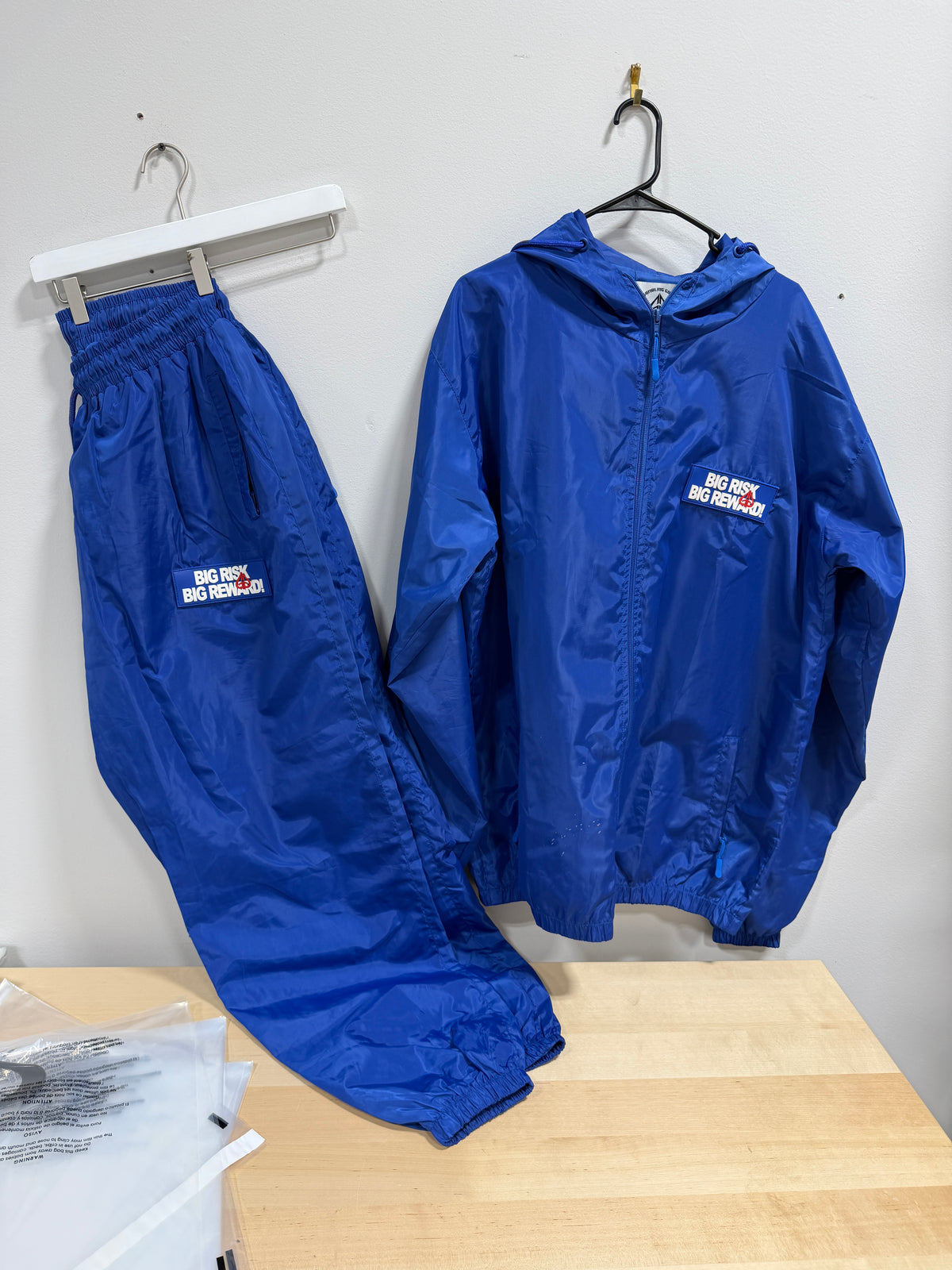 "Big Risk Big Reward" windbreaker set men's sz 2XL
