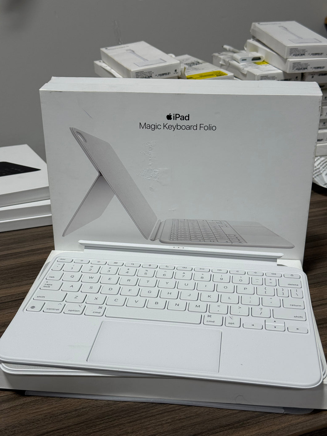 Apple MQDP3LL/A Magic Keyboard Folio for iPad 10.9-inch (10th Gen)
