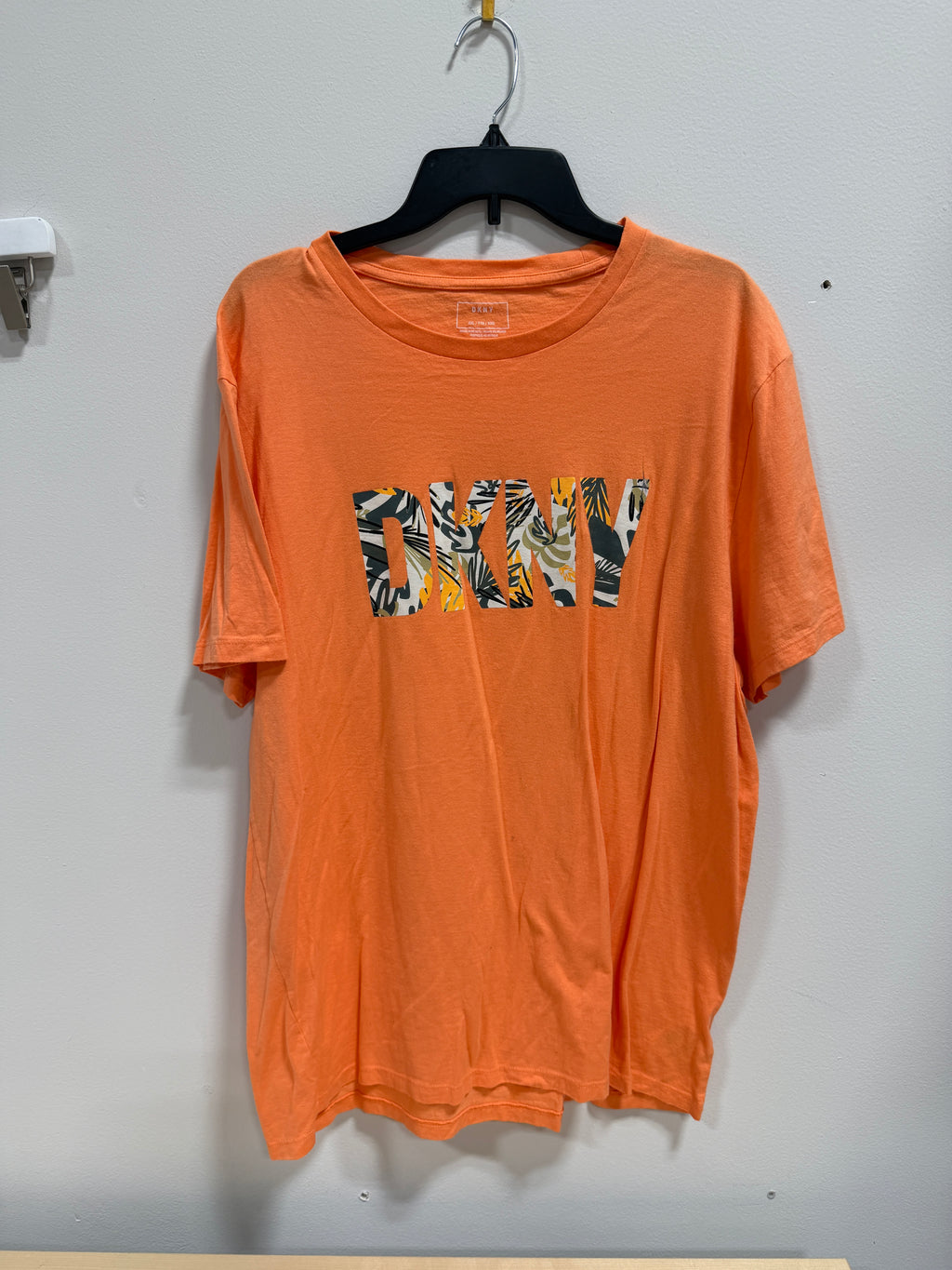 DKNY short-sleeve t-shirt men's sz 2XL