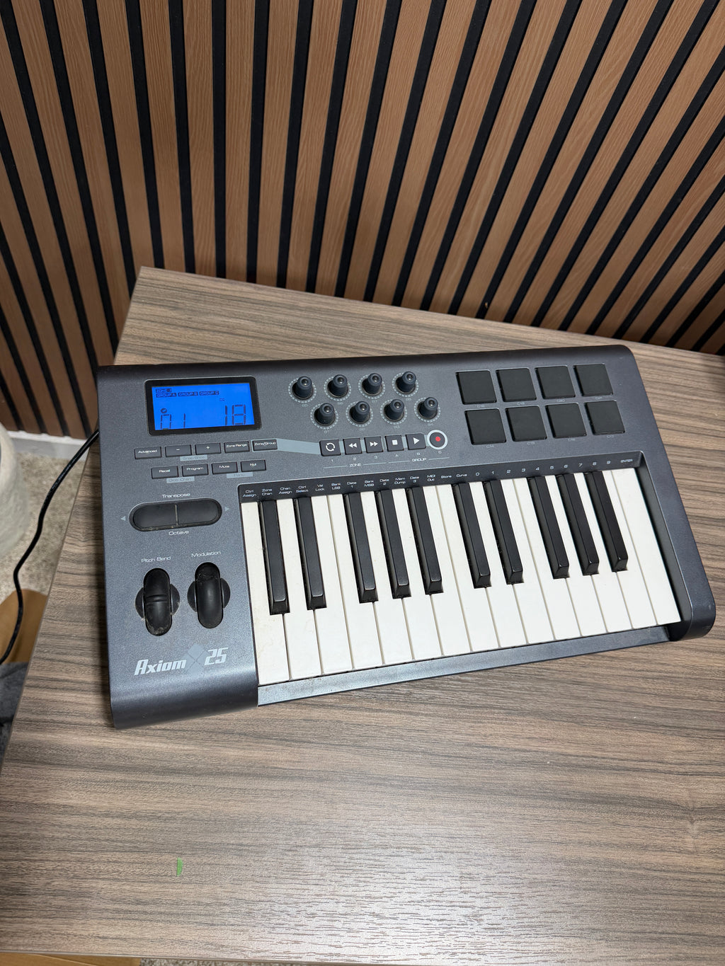 M-Audio Axiom 25 25-Key USB MIDI Keyboard Controller