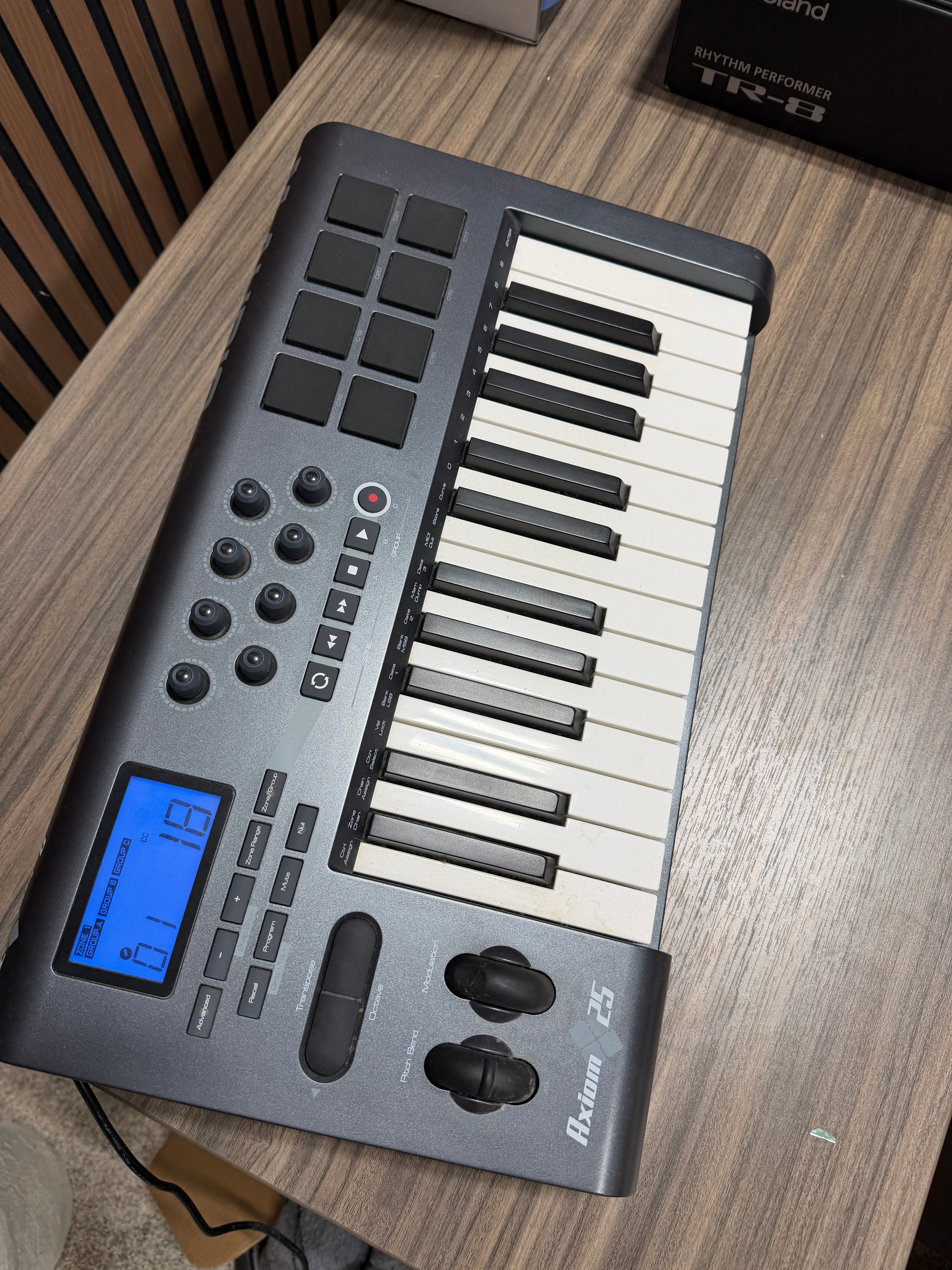 M-Audio Axiom 25 25-Key USB MIDI Keyboard Controller