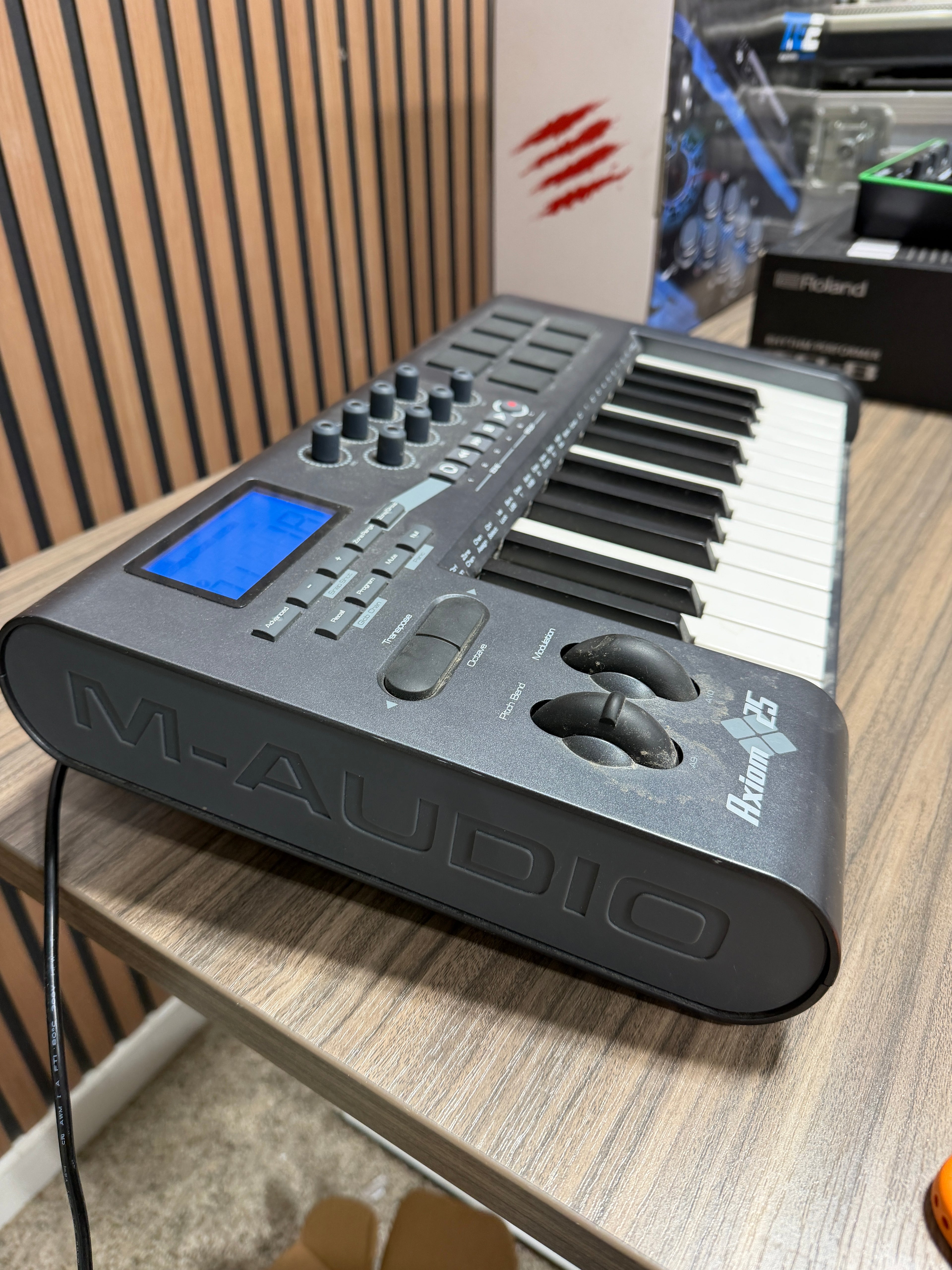 M-Audio Axiom 25 25-Key USB MIDI Keyboard Controller