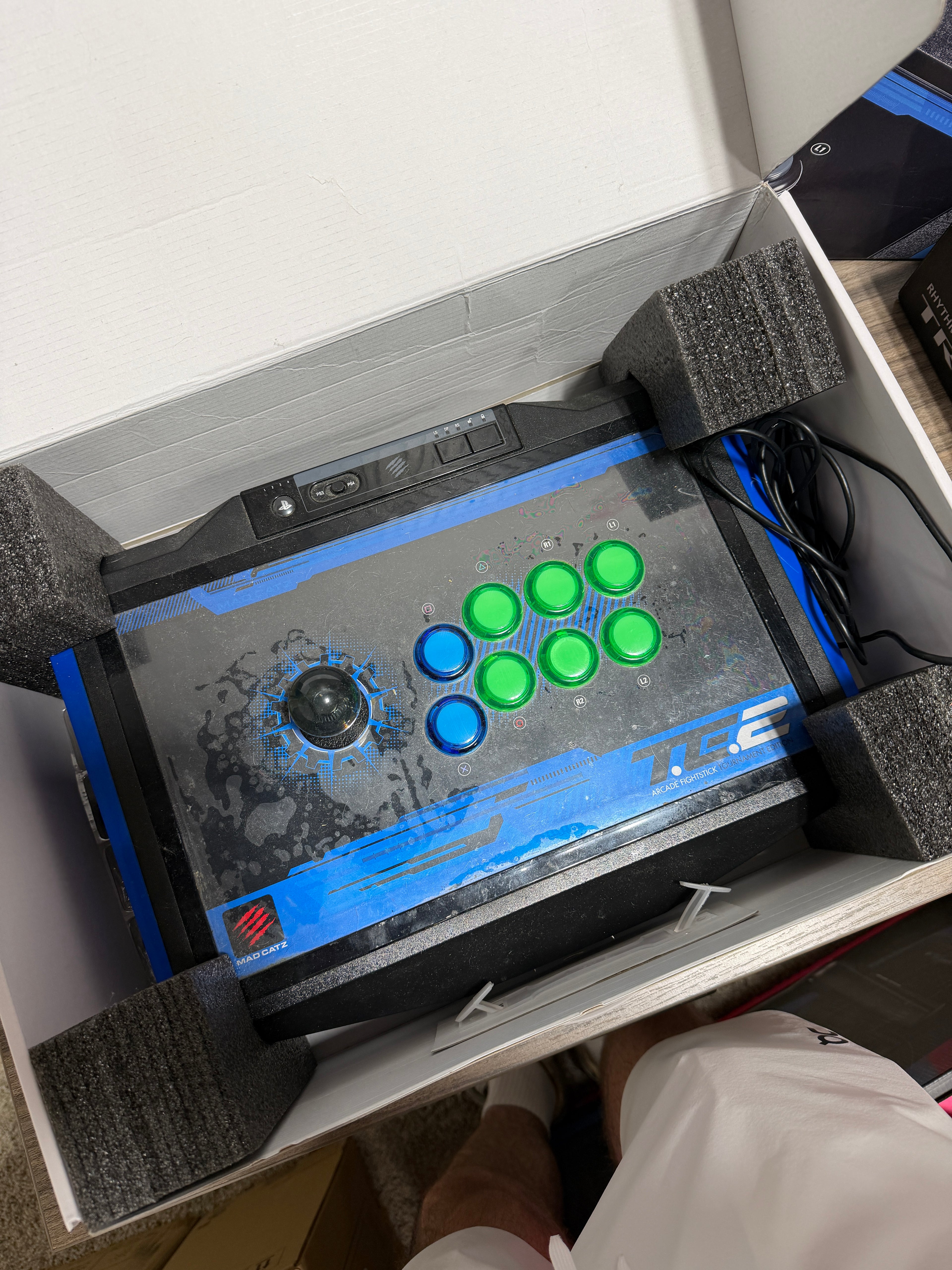 Mad Catz Arcade FightStick Tournament Edition 2 (TE2)