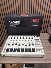 Load image into Gallery viewer, Isla Instruments S2400 White
