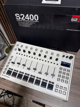 Load image into Gallery viewer, Isla Instruments S2400 White
