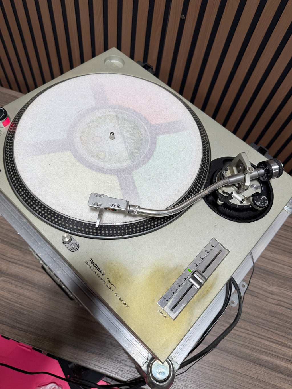 Technics SL-1200MK2 Direct Drive DJ Turntable Vinyl Record Player WITH CASE