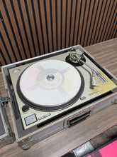 Load image into Gallery viewer, Technics SL-1200MK2 Direct Drive DJ Turntable Vinyl Record Player WITH CASE
