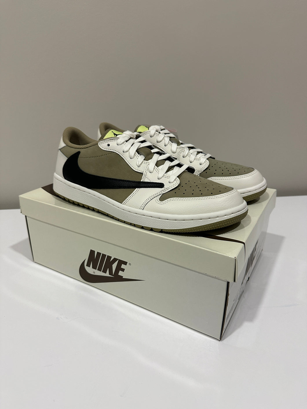 Jordan 1 Retro Low Golf Travis Scott Neutral Olive Sz 11